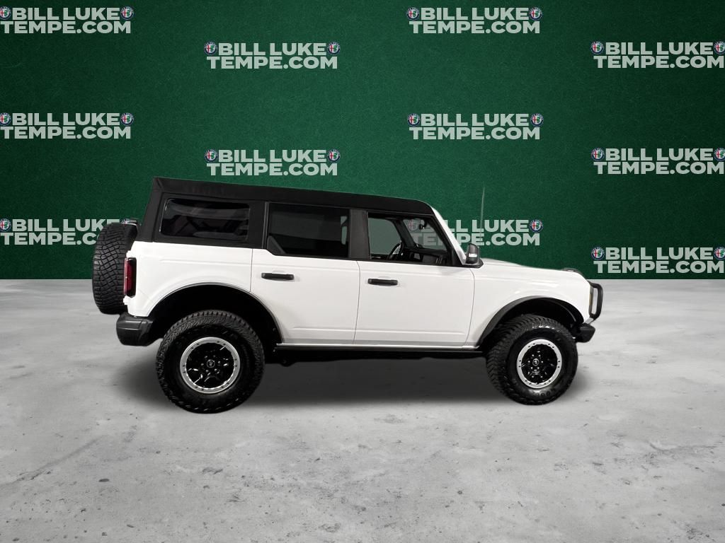 2024 Ford Bronco Badlands photo 2