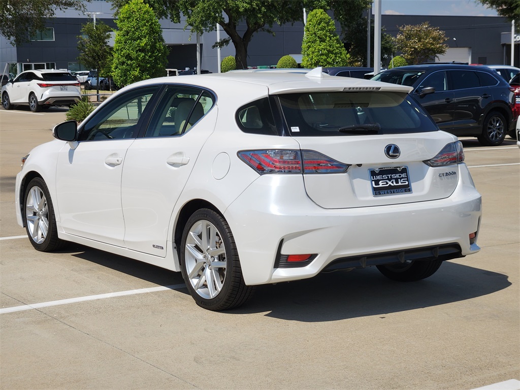 2017 Lexus CT 200h photo 5