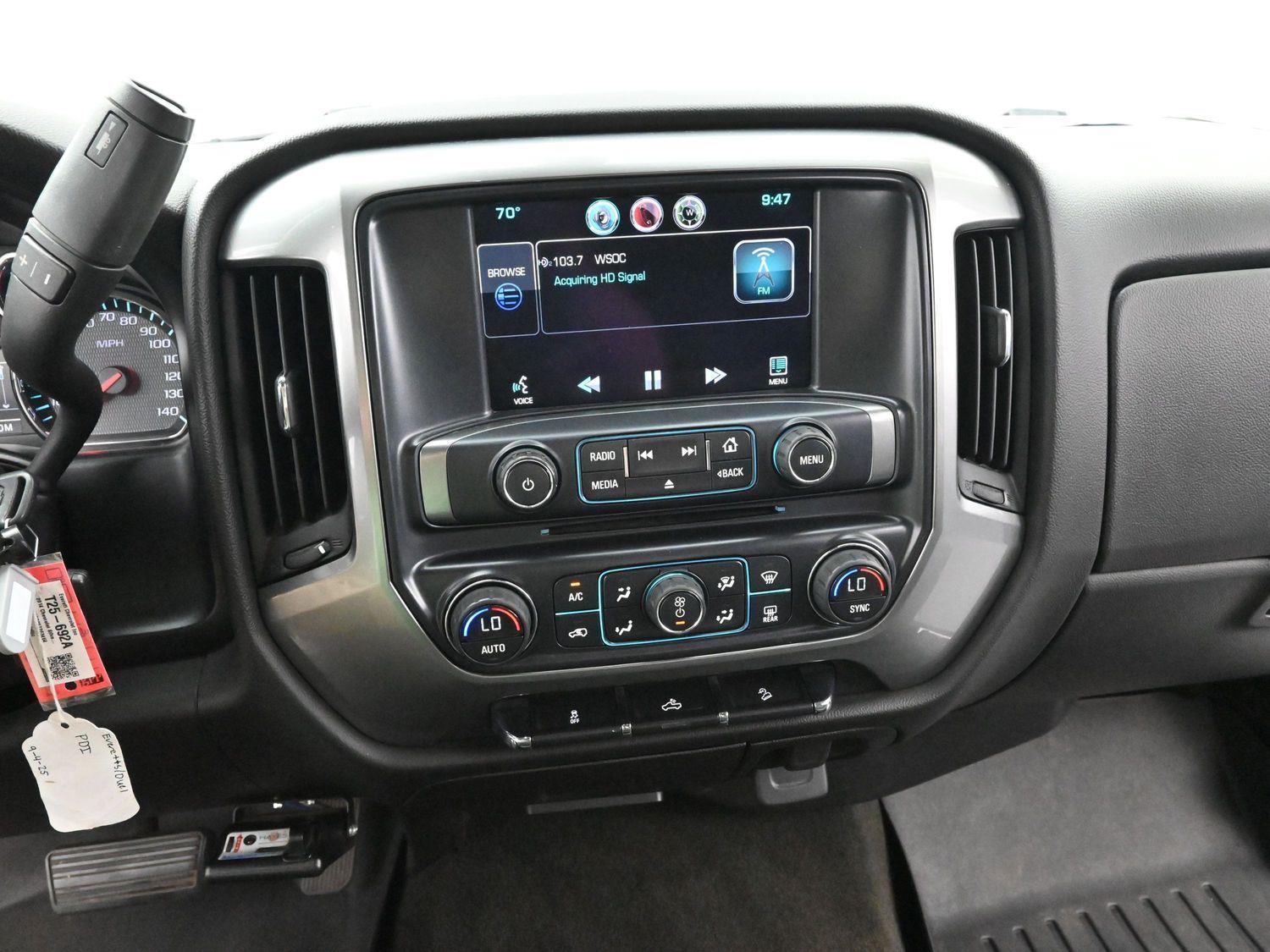 2014 Chevrolet Silverado 1500 LT photo 19