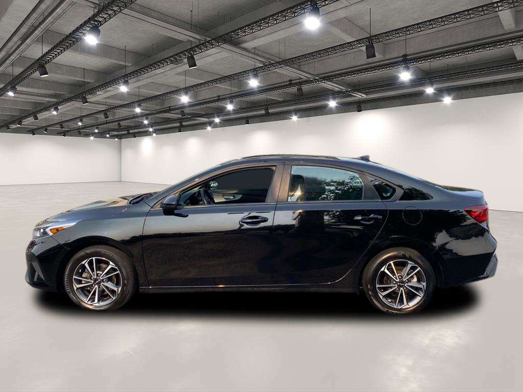 2023 Kia Forte LXS photo 4