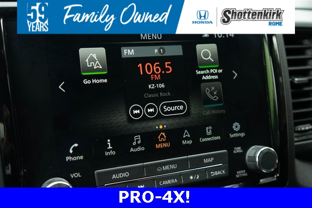 2023 Nissan Frontier PRO-4X Crew Cab photo 4