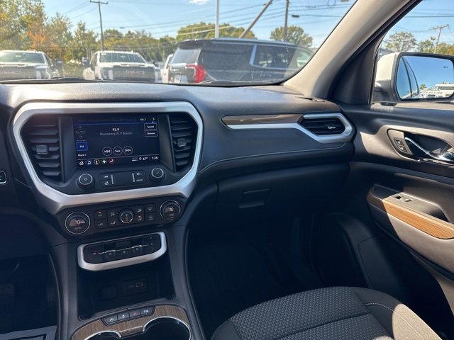 2023 Gmc Acadia SLE photo 14