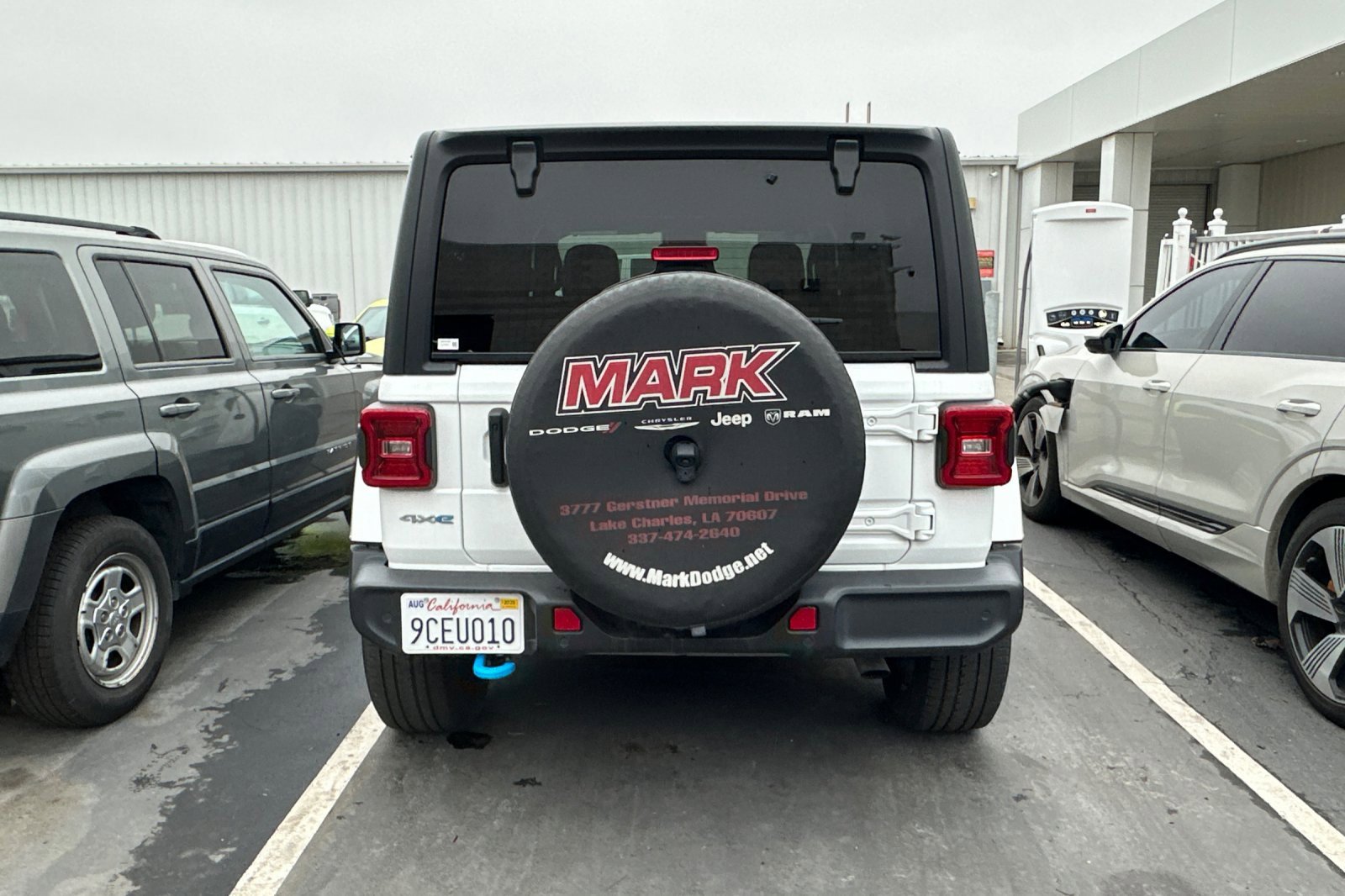 2022 Jeep Wrangler 4xe Unlimited Sahara photo 4