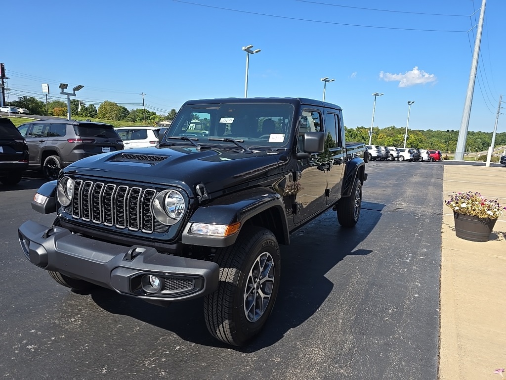 2025 Jeep Gladiator Sport S photo 2