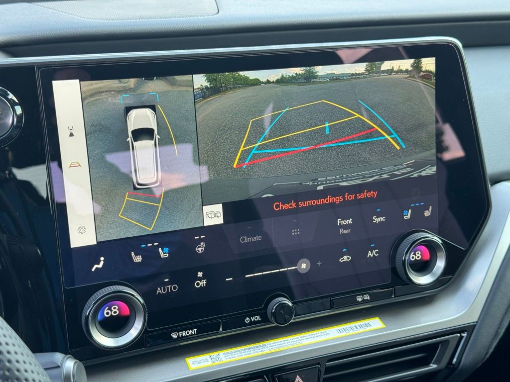 2025 Lexus TX 500h F SPORT Performance Premium photo 3