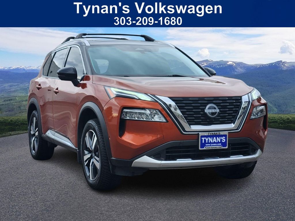 2023 Nissan Rogue Platinum's photo