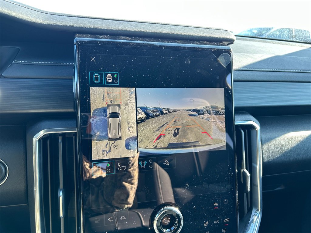 2026 GMC ACADIA - Image 24