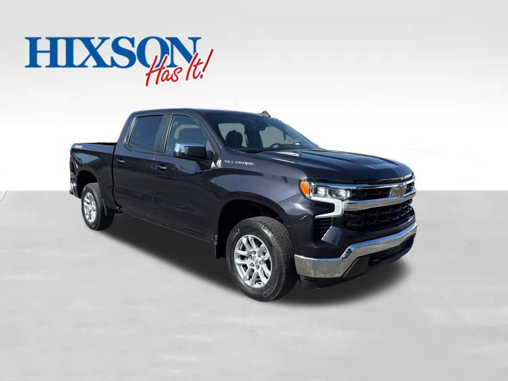 2022 Chevrolet Silverado 1500 LT photo 3