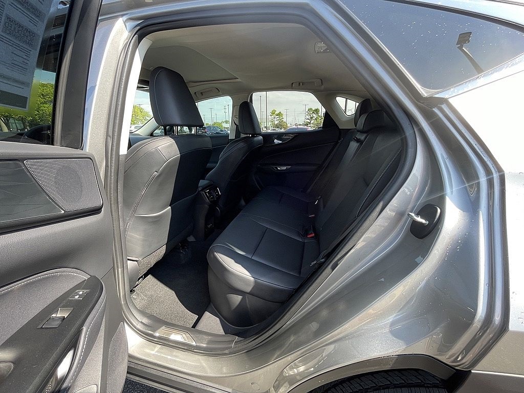 2025 Lexus NX 350h Premium photo 12