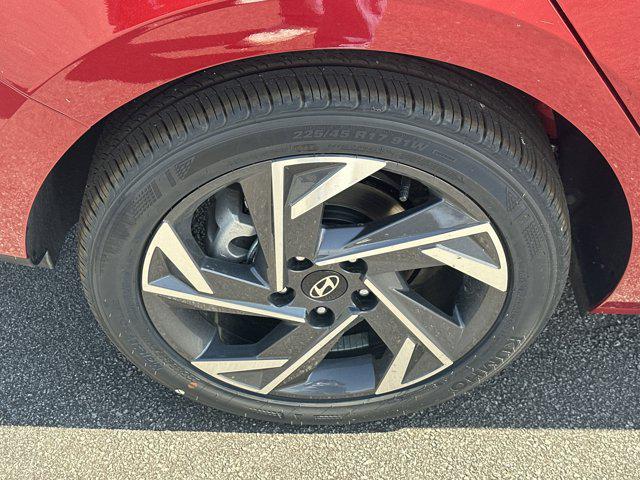 2025 Hyundai Elantra SEL Sport photo 15