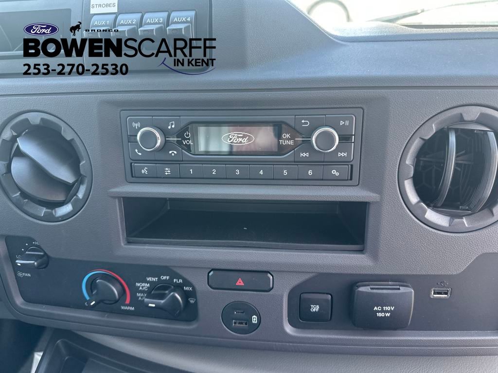 2025 Ford E-350 Base photo 28