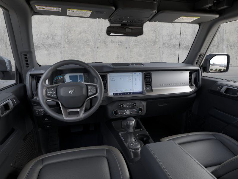 2025 Ford Bronco Outer Banks photo 9