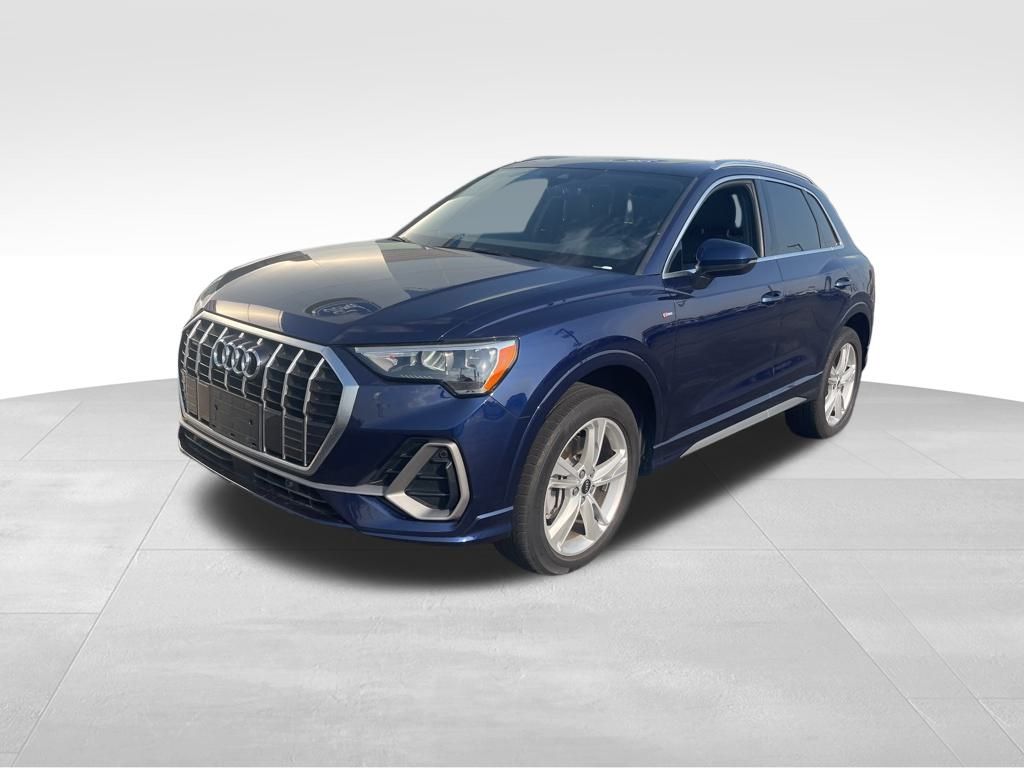 2021 Audi Q3 Premium S line photo 2