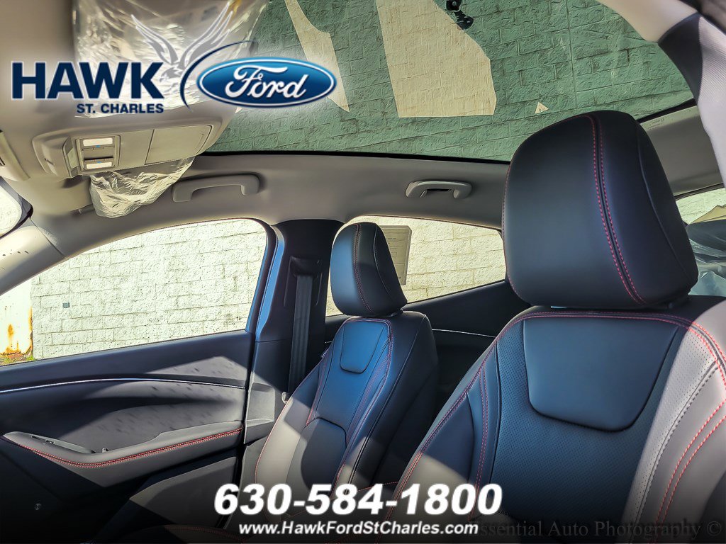 2025 FORD MUSTANG MACH-E - Image 8