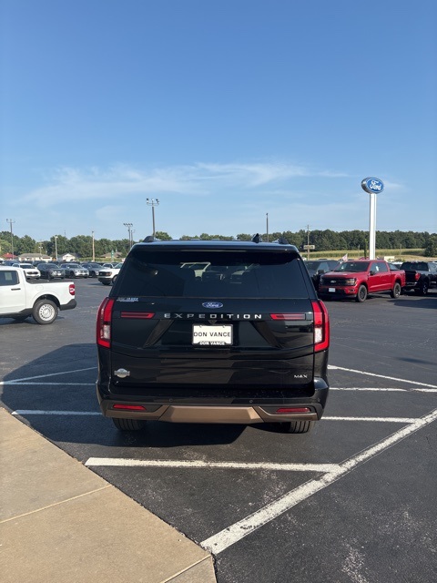 2025 Ford Expedition King Ranch MAX photo 3
