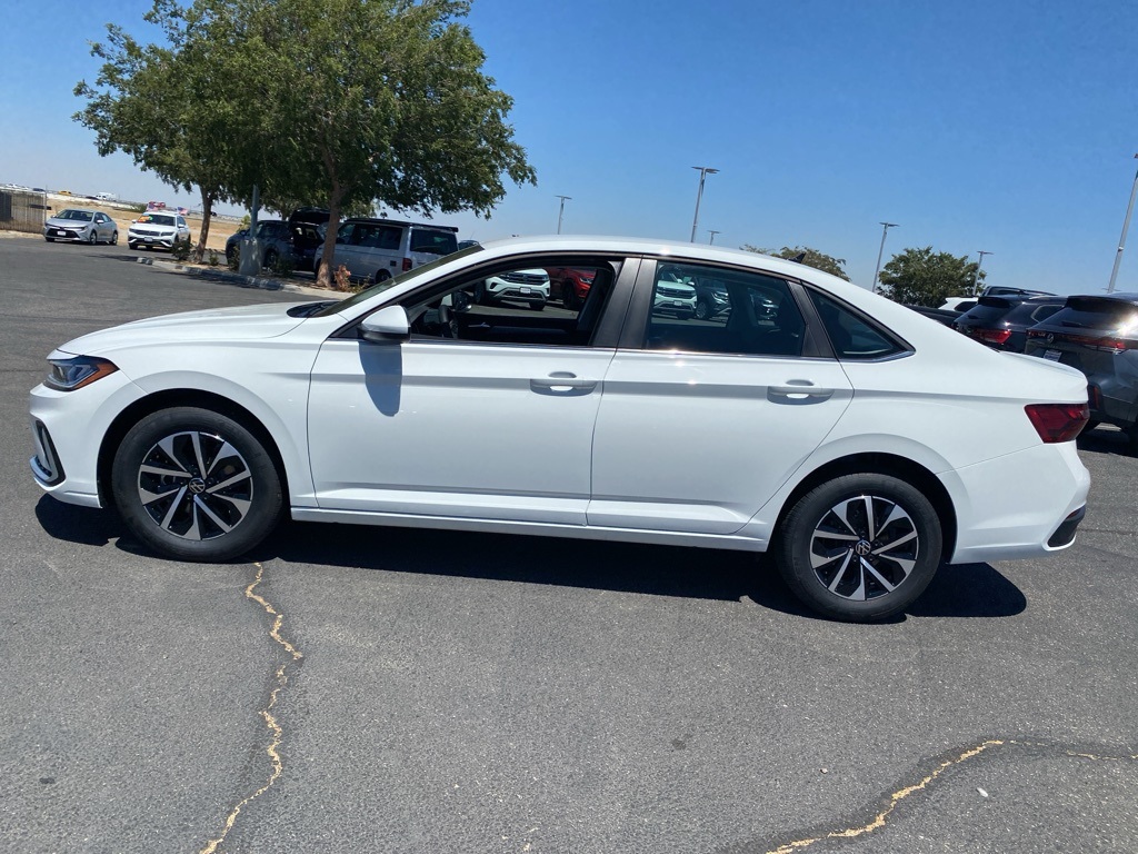 2025 Volkswagen Jetta 1.5T S photo 3