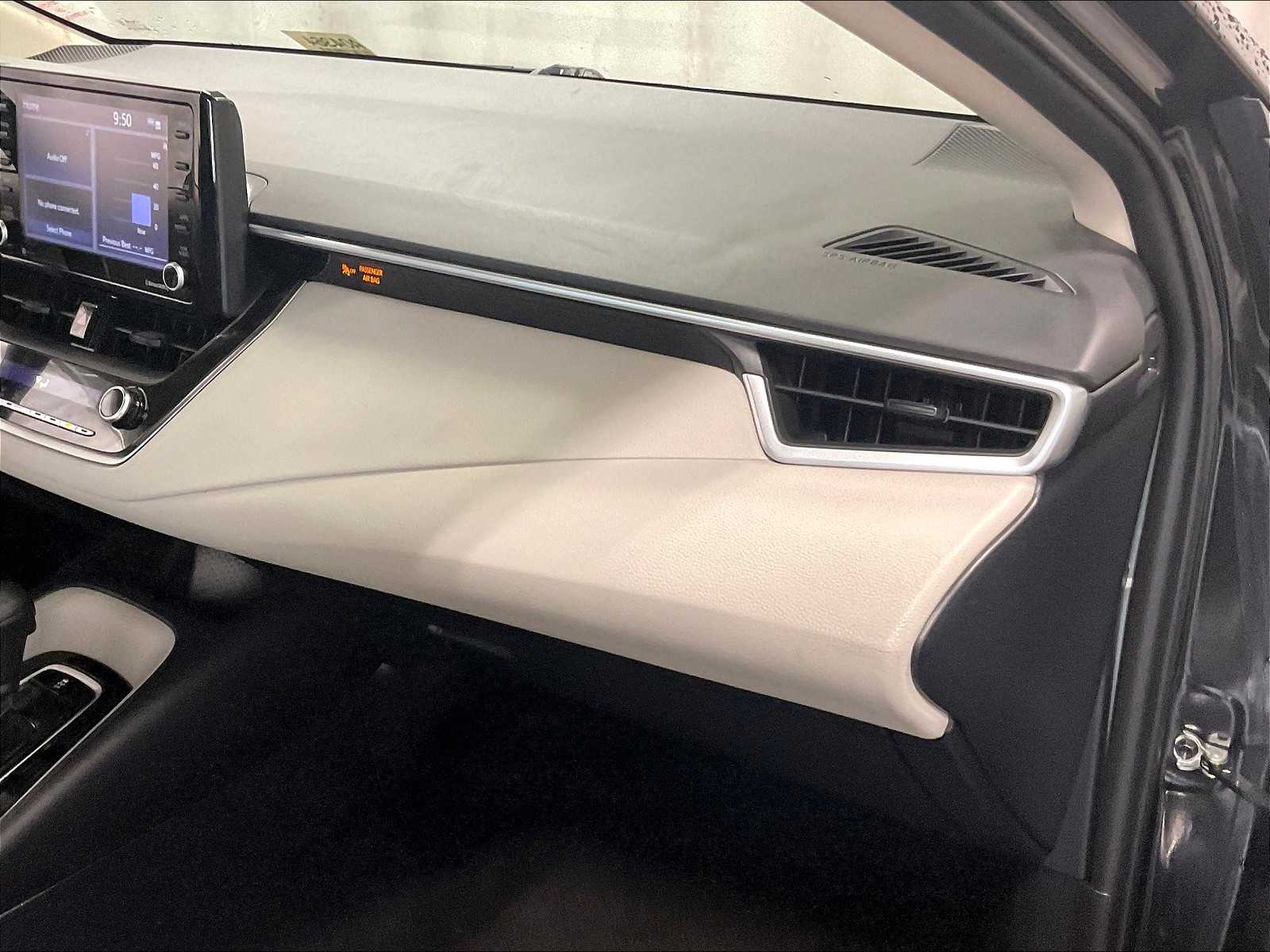 2022 Toyota Corolla LE photo 12