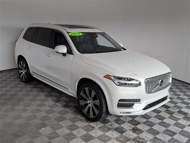 2024 Volvo XC90 Plus photo 2