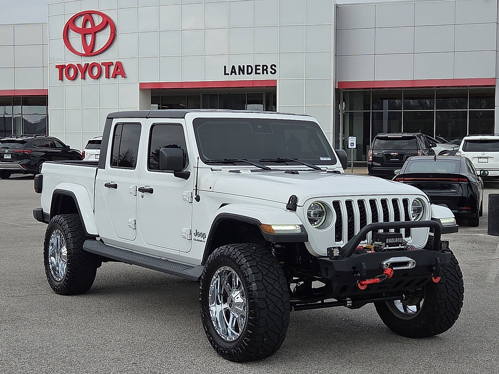 2020 Jeep Gladiator Overland's photo