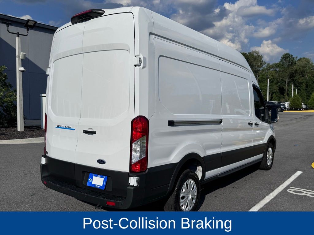2022 Ford Transit photo 7