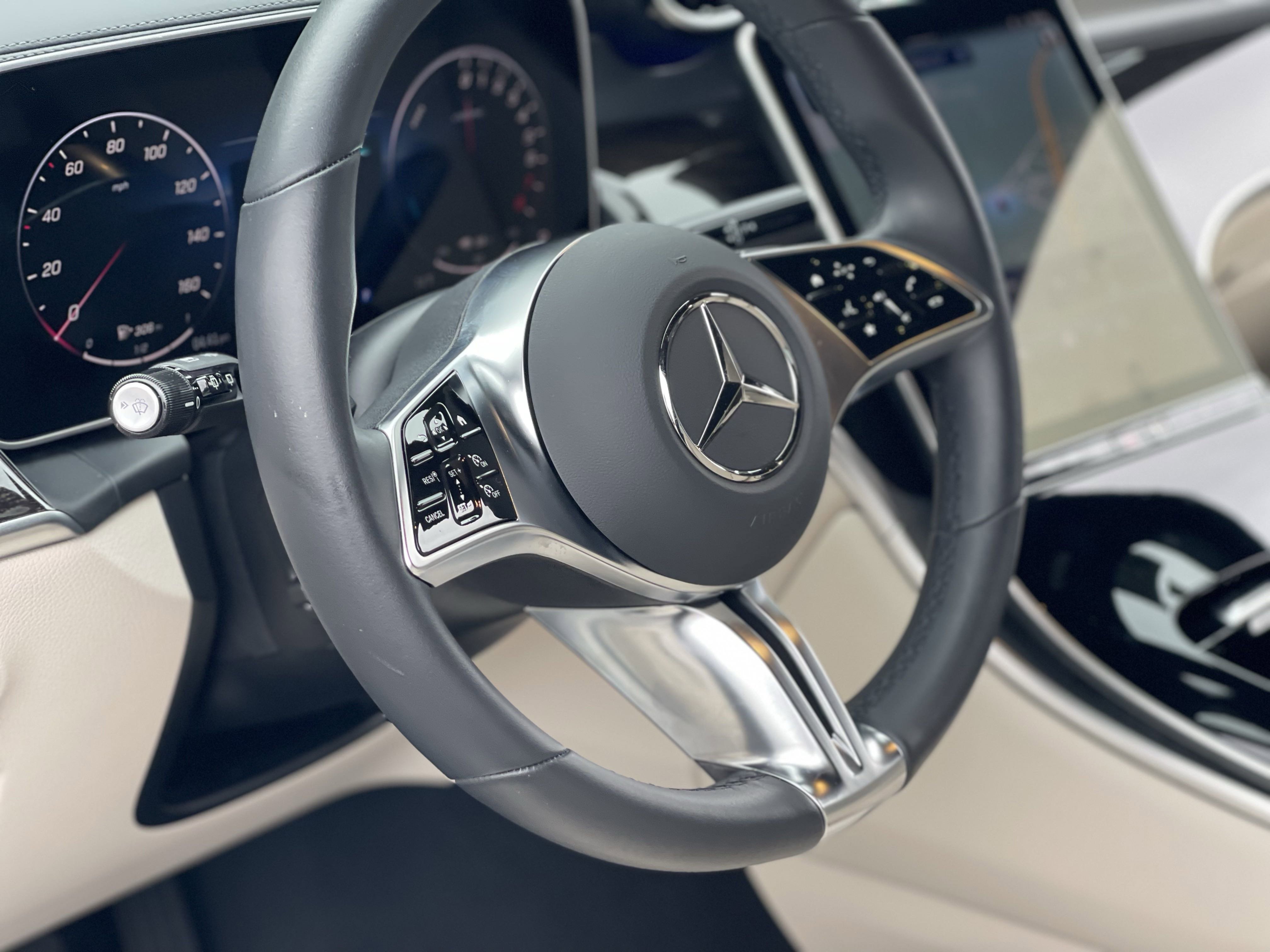 2025 Mercedes Benz GLC 350e 4MATIC photo 7