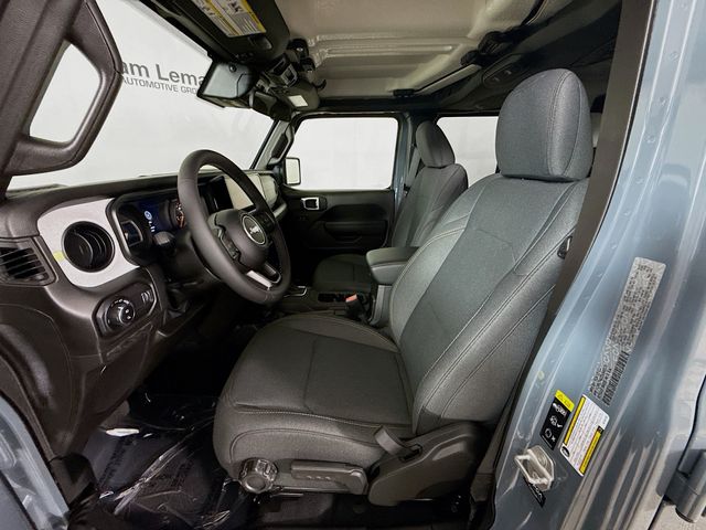 2025 Jeep Gladiator Willys photo 19