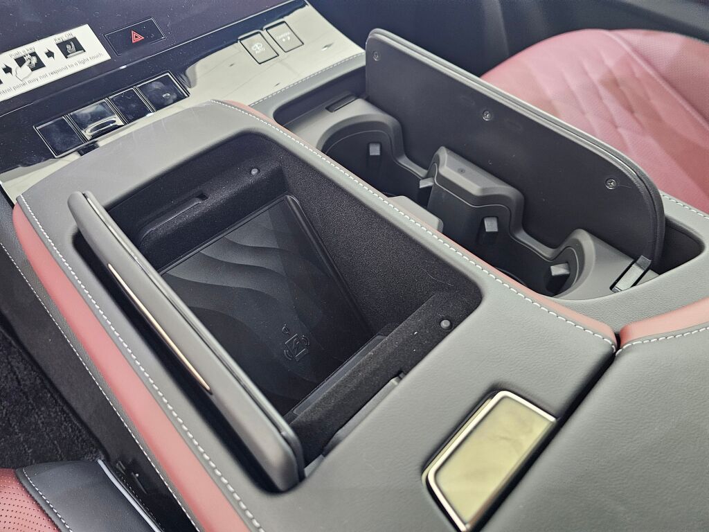 2025 Infiniti QX80 photo 32