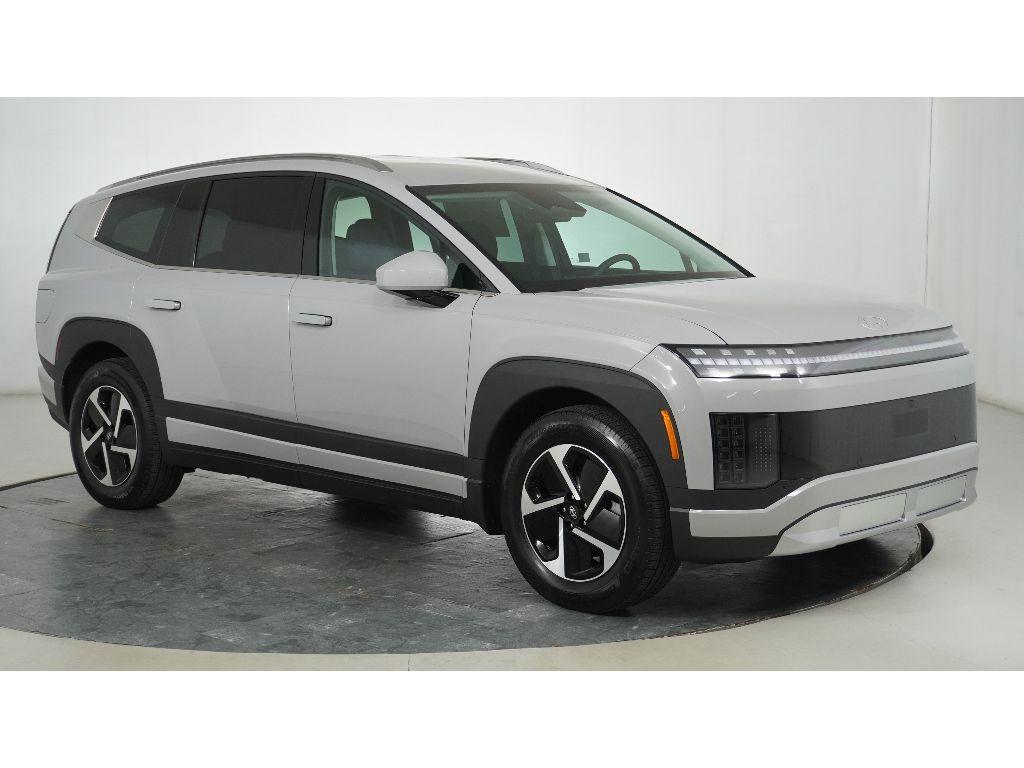 2026 Hyundai IONIQ 9 SE's photo