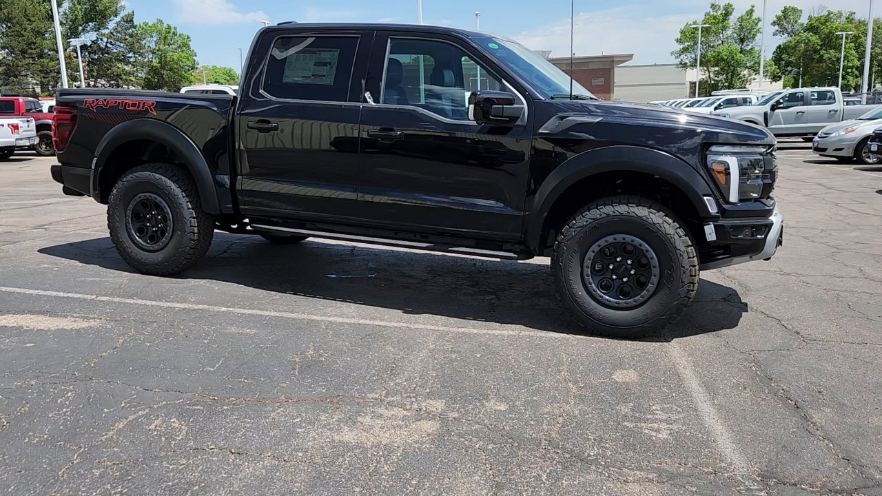 2025 Ford F-150 Raptor photo 11
