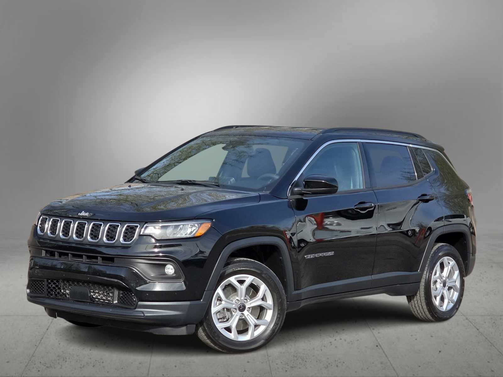 2025 Jeep Compass Latitude's photo