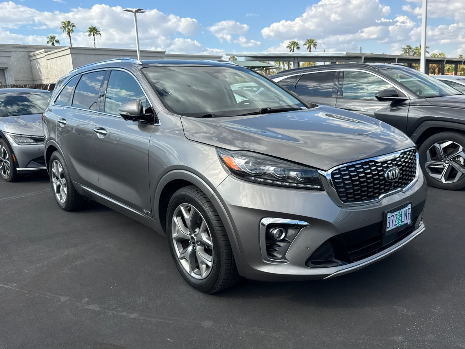 2019 Kia Sorento SX photo 2