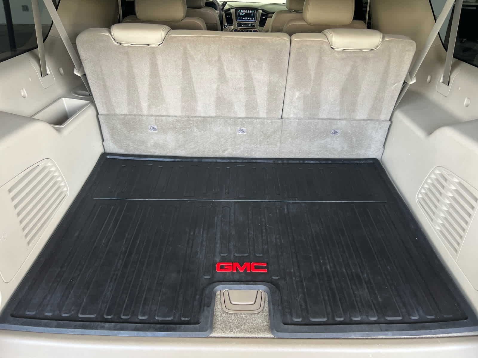 2018 Gmc Yukon XL Denali photo 22