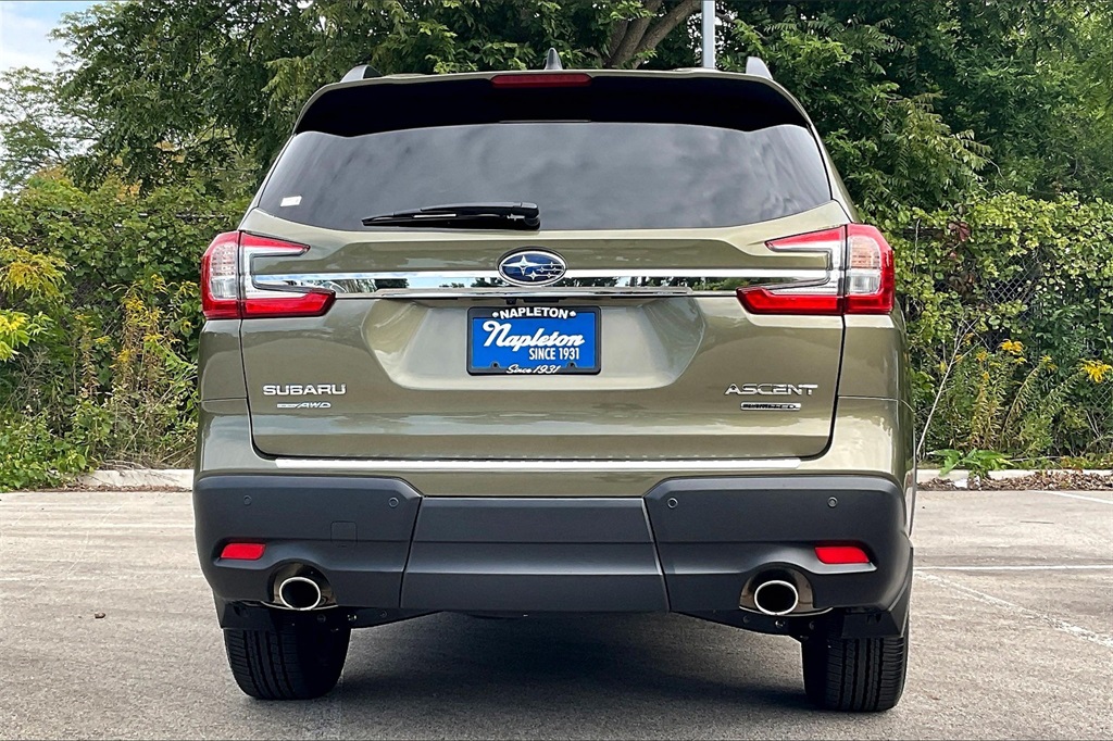 2025 Subaru Ascent Limited photo 3