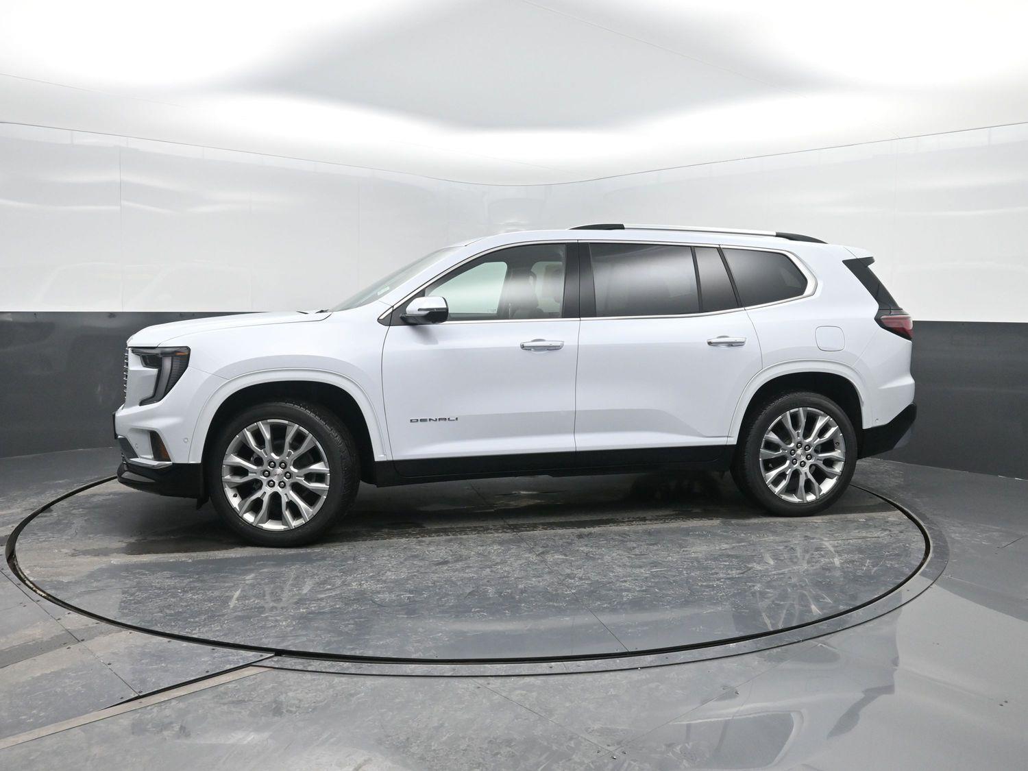 2026 GMC Acadia Denali's photo