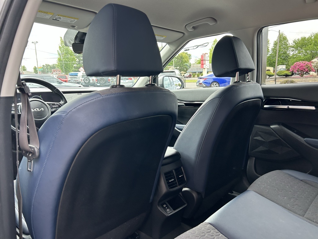2024 Kia Seltos S photo 20