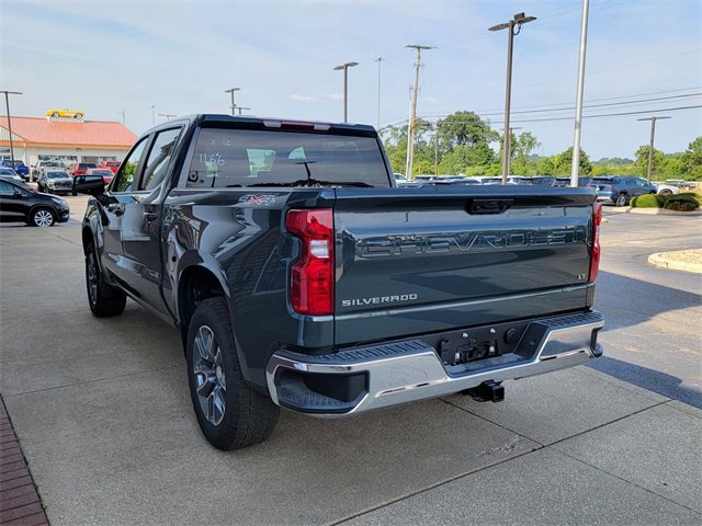 2025 Chevrolet Silverado 1500 LT photo 6