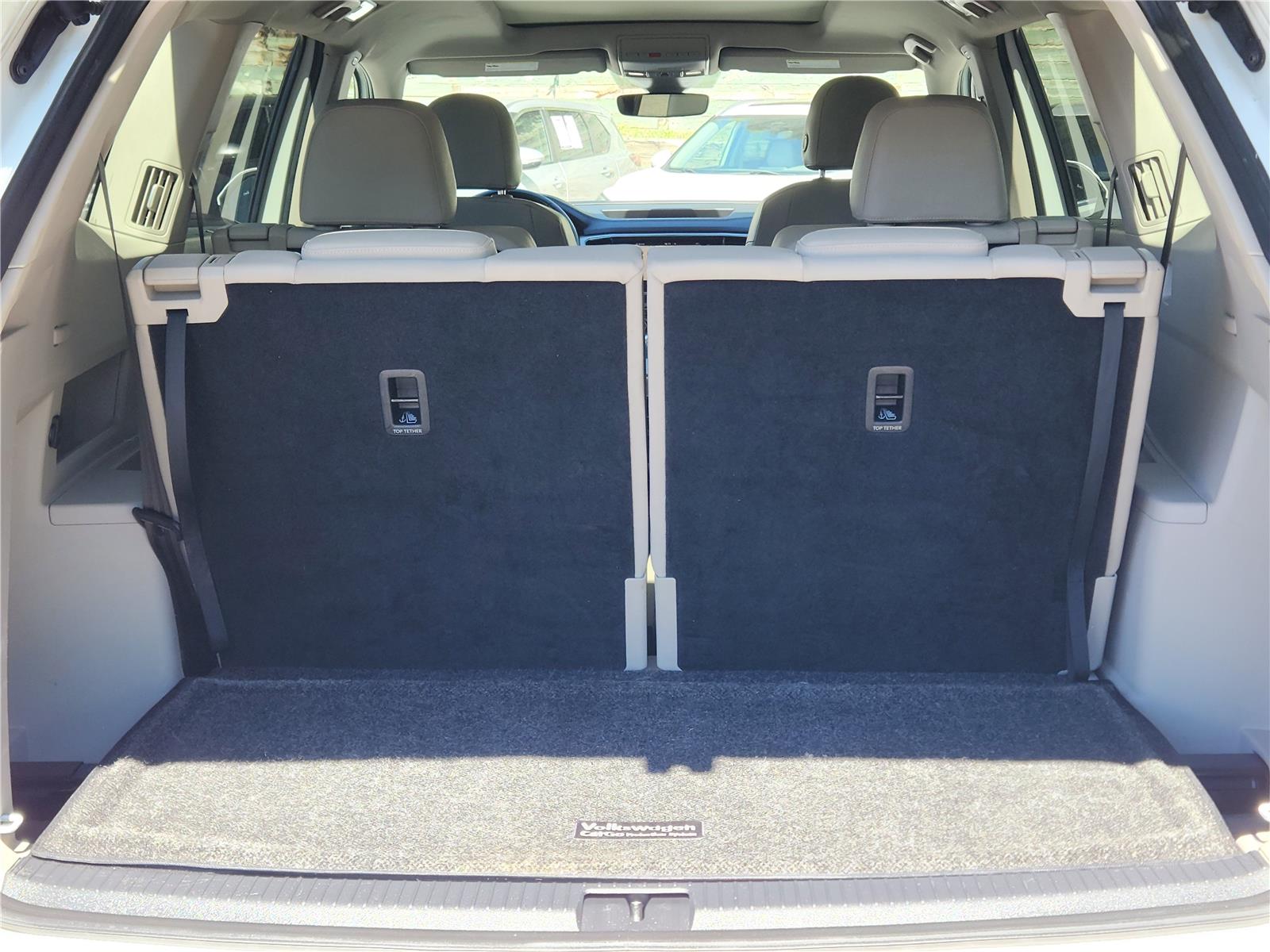 2019 Volkswagen Atlas V6 SEL R-Line photo 12