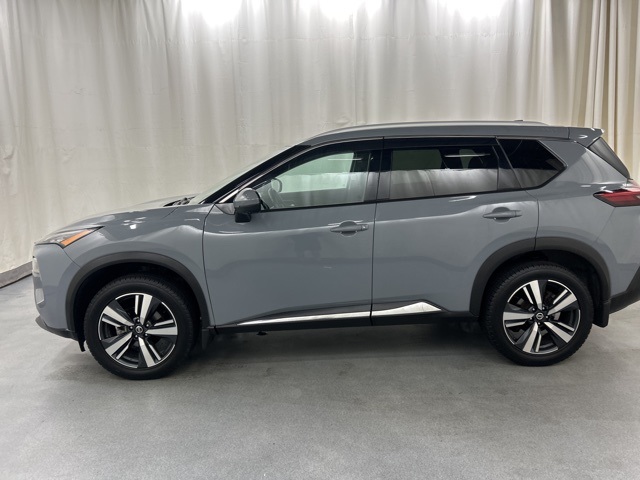 2021 Nissan Rogue SL photo 3