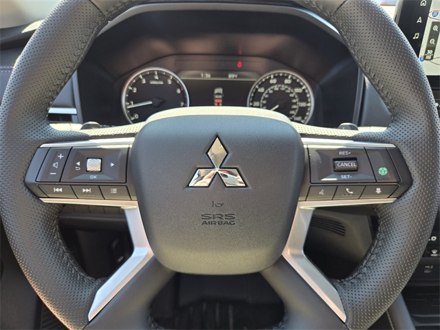 2025 Mitsubishi Outlander SE photo 26