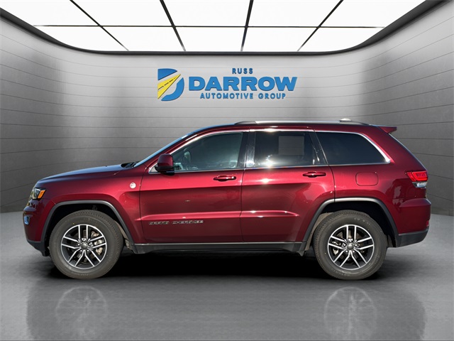 2020 Jeep Grand Cherokee Laredo photo 2
