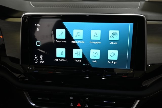 2026 Volkswagen Atlas Cross Sport SE Technology photo 4