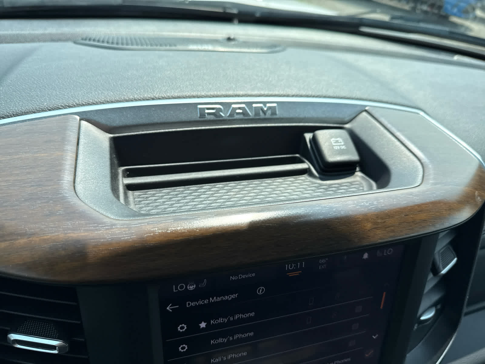 2022 Ram 1500 Laramie photo 29