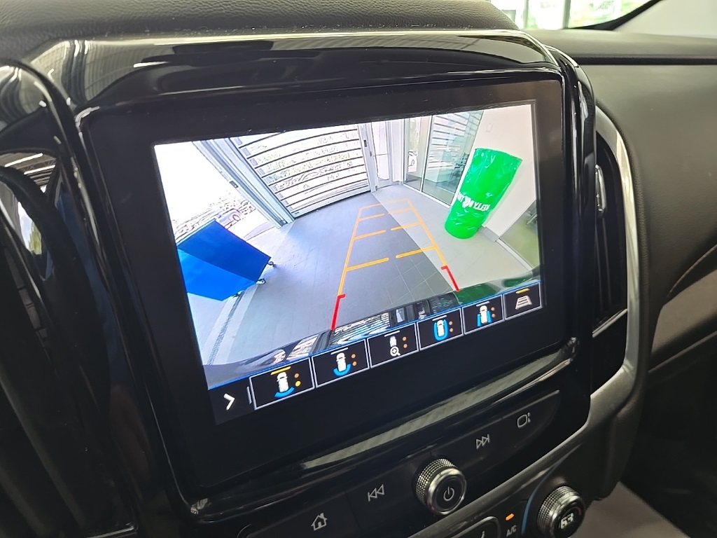 2021 Chevrolet Traverse RS photo 26
