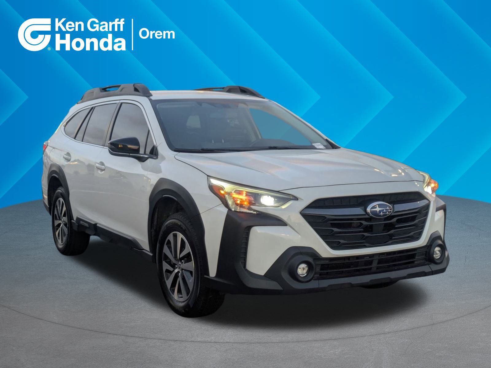 2023 Subaru Outback Premium's photo