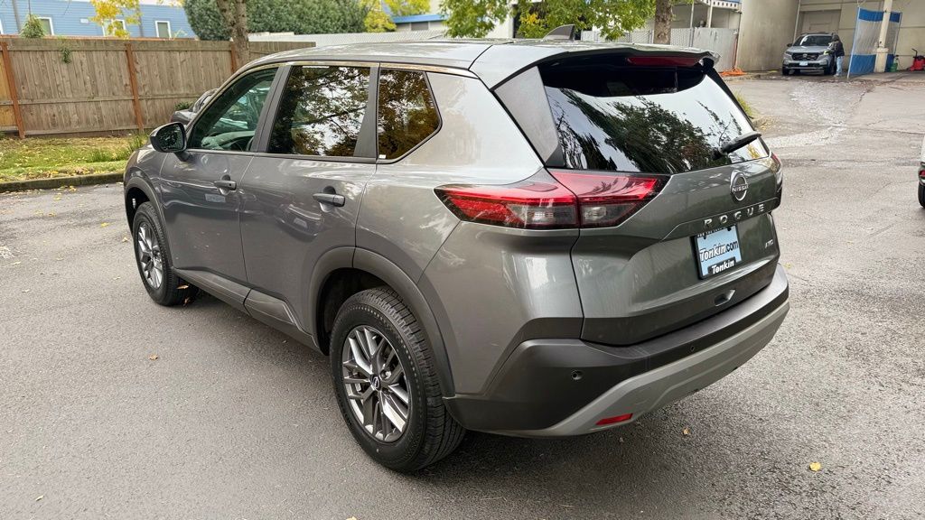 2023 Nissan Rogue S photo 3