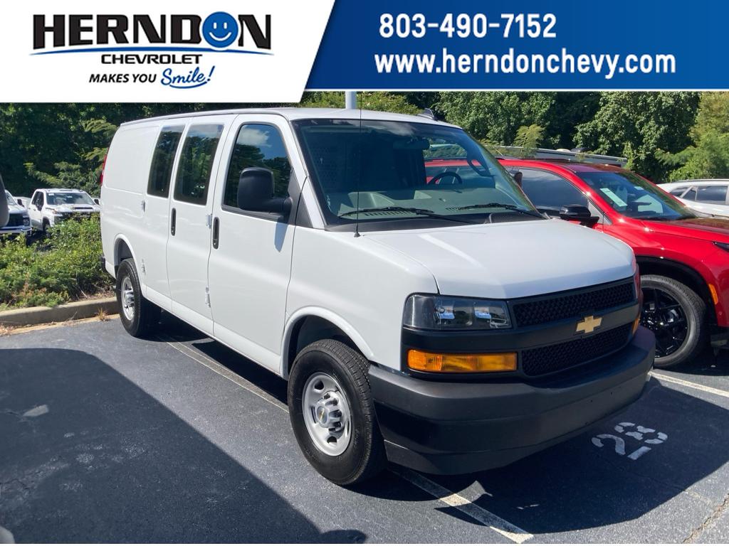 2025 Chevrolet Express Cargo Work Van's photo