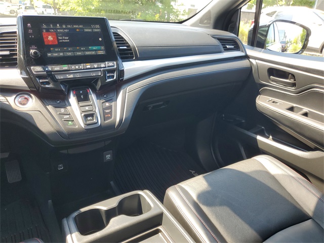 2023 Honda Odyssey Sport photo 13