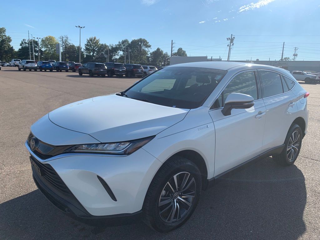 2021 Toyota Venza LE photo 3