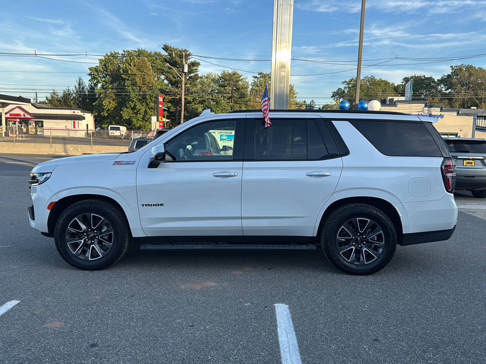 2021 Chevrolet Tahoe Z71 photo 4