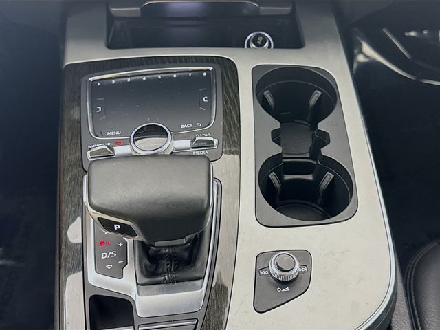 2019 Audi Q7 45 Premium photo 13